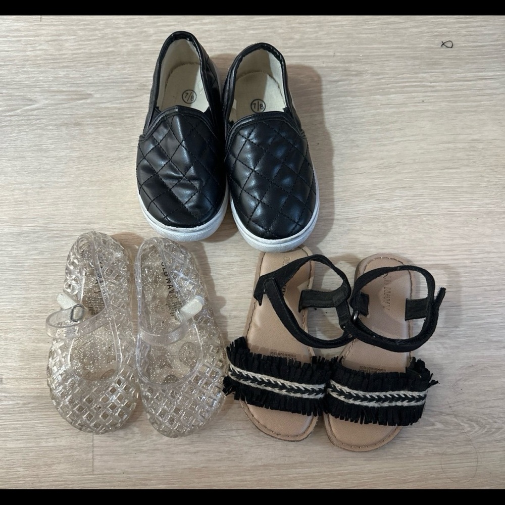Toddler shoe bundle 7c